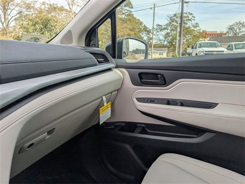 New 2026 Honda Odyssey EX-L image 23