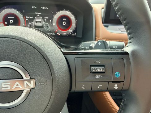 Used 2024 Nissan Rogue Platinum w/ Platinum Premium Package FWD image 16