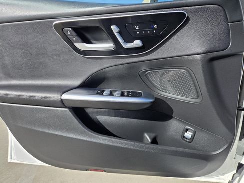 Used 2024 Mercedes-Benz C 300 Sedan image 18