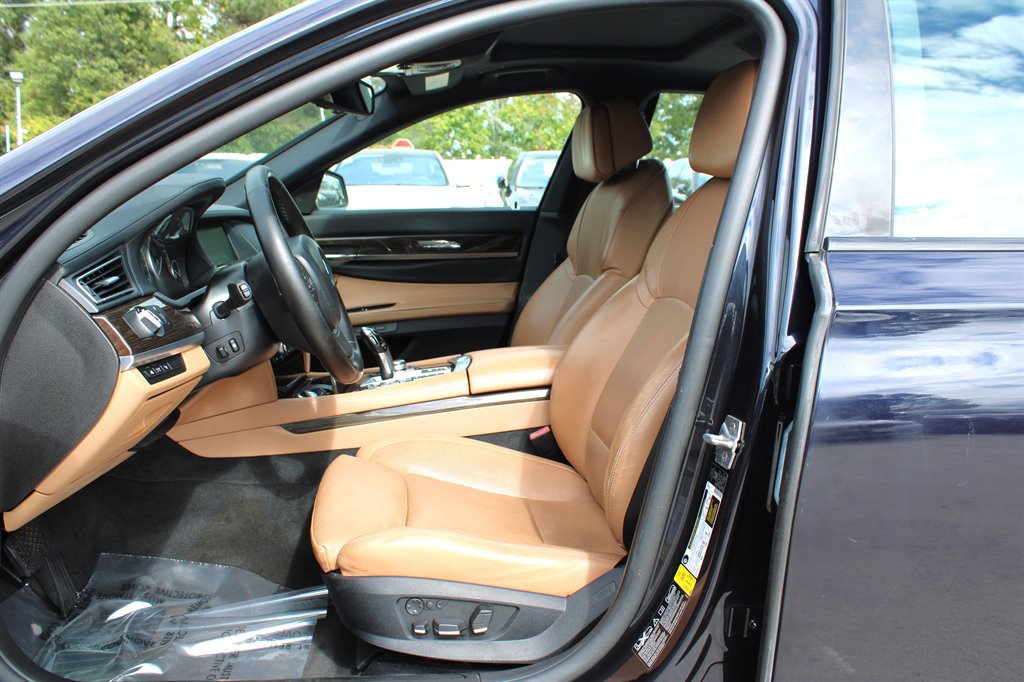 Used 2012 BMW 750Li xDrive AWD/4WD image 14