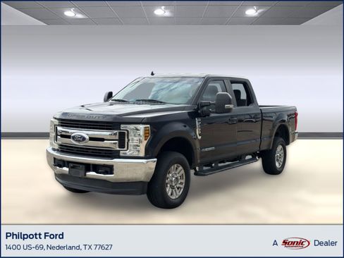 Used 2019 Ford F250 XL w/ STX Appearance Package AWD/4WD image 1