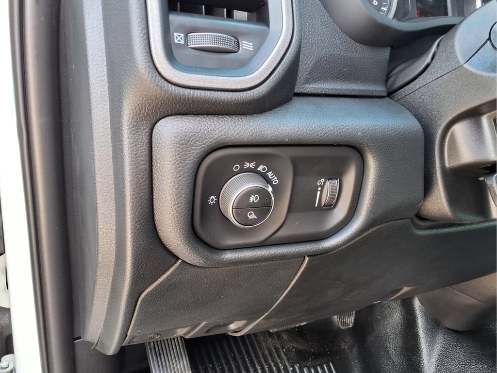 New 2026 RAM 2500 Tradesman w/ Chrome Appearance Group AWD/4WD image 11