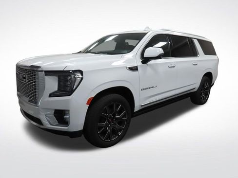 Used 2024 GMC Yukon XL Denali AWD/4WD image 1