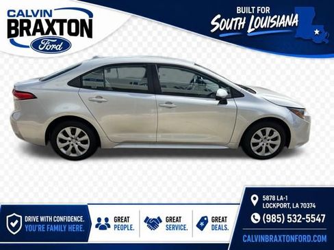 Used 2024 Toyota Corolla LE FWD image 5