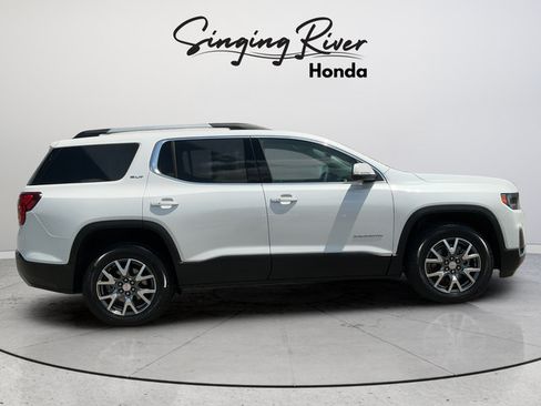 Used 2023 GMC Acadia SLT w/ Preferred Package FWD image 8