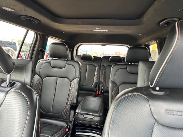 Used 2025 Jeep Grand Cherokee L Summit AWD/4WD image 13