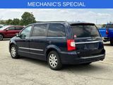 Used 2016 Chrysler Town & Country Touring image 3