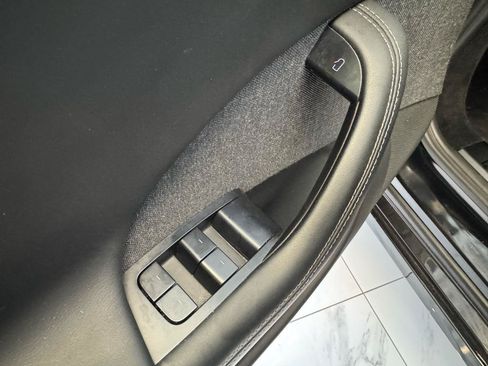 Used 2021 Tesla Model S Plaid AWD/4WD image 11
