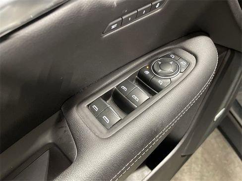 Used 2021 Cadillac XT5 Premium Luxury image 19