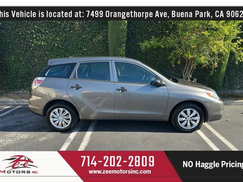 Used 2005 Toyota Matrix XR FWD image 5