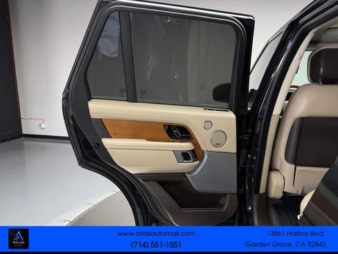 Used 2018 Land Rover Range Rover Supercharged AWD/4WD image 17