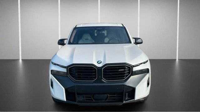Used 2024 BMW XM AWD/4WD image 2
