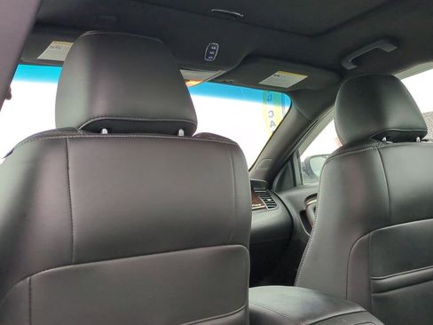 Used 2014 Ford Taurus Limited image 18