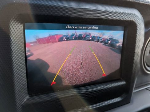 Used 2022 Jeep Wrangler Unlimited Sport image 20