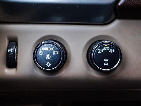 Used 2019 Chevrolet Tahoe LT image 14