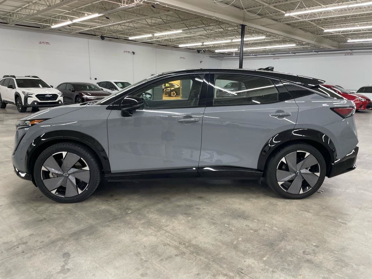 Used 2023 Nissan Ariya AWD/4WD image 11