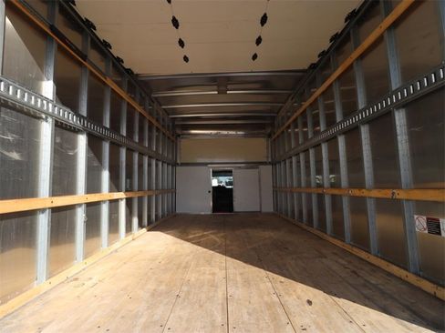 Certified 2024 Ford E-450 and Econoline 450 Super Duty w/ Power Windows & Locks Group image 7