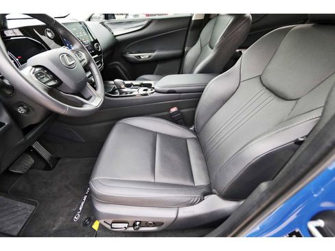 Used 2025 Lexus NX 250 FWD w/ Premium Package image 11