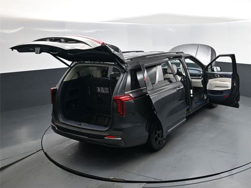 New 2026 Kia Carnival SX Prestige image 17