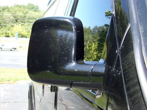 Used 2022 Chevrolet Express 2500 Extended RWD image 13