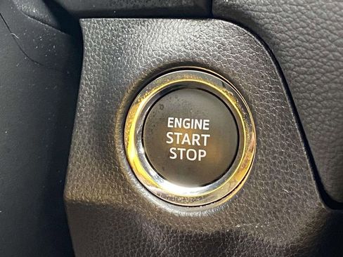 Used 2025 Toyota RAV4 XLE w/ Convenience Package image 29