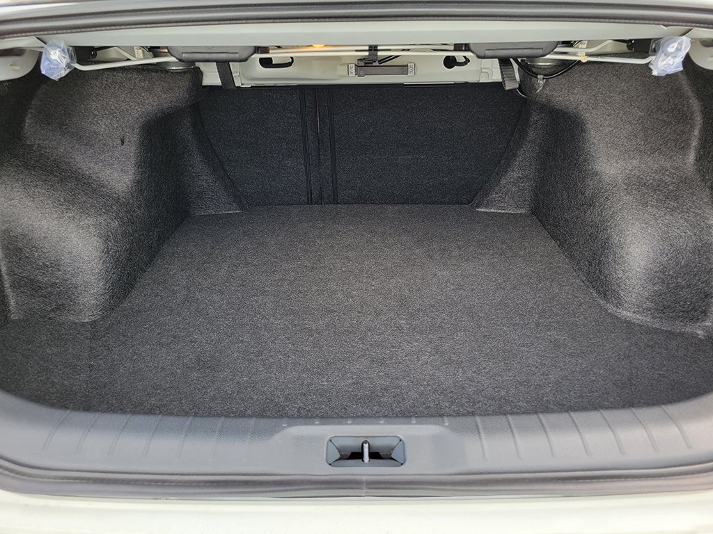 New 2026 Nissan Altima 2.5 SV FWD image 12