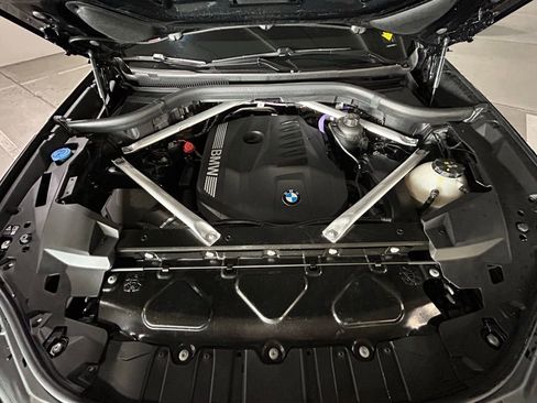 Used 2024 BMW X6 xDrive40i w/ Premium Package image 32