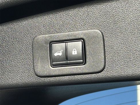 Certified 2025 Nissan Murano SV w/ Cargo Package image 13