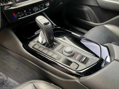 Used 2022 Maserati Levante GT AWD/4WD image 18