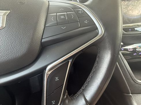 Used 2018 Cadillac XT5 Luxury w/ Driver Awareness Package AWD/4WD image 30