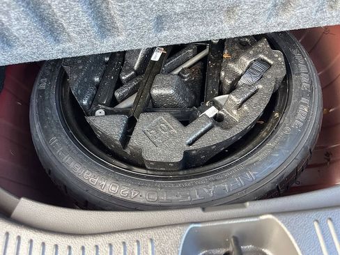 Used 2022 Chevrolet Trax LT w/ LT Convenience Package image 46