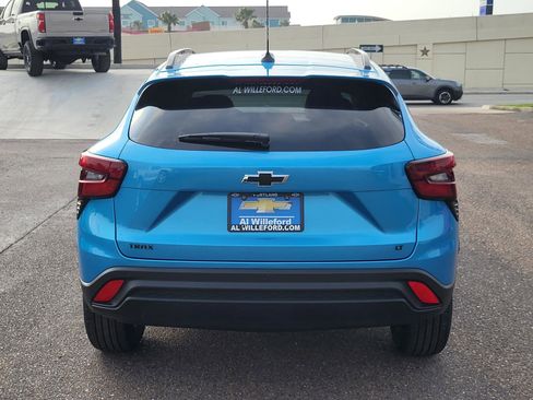 New 2026 Chevrolet Trax LT w/ Driver Confidence Package FWD image 4