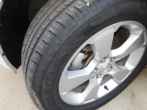 Used 2014 Chevrolet Captiva Sport LTZ FWD image 38