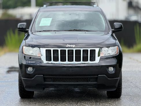 Used 2011 Jeep Grand Cherokee Laredo AWD/4WD image 5
