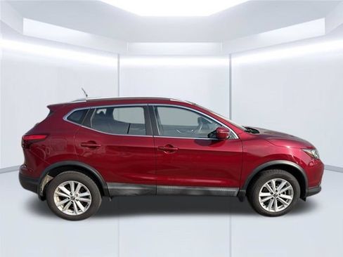 Used 2019 Nissan Rogue Sport SV FWD image 5