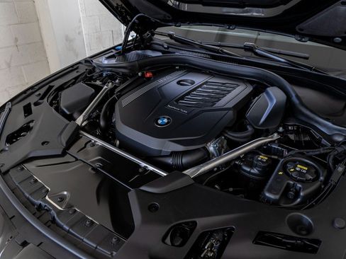 Certified 2023 BMW 540i w/ M Sport Package image 36