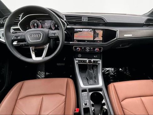 Used 2025 Audi Q3 2.0T Premium Plus w/ Premium Plus Package image 15