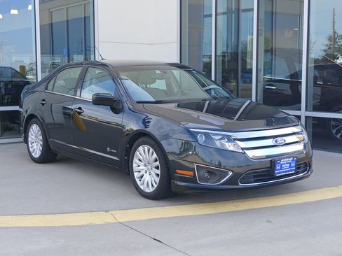 Used 2010 Ford Fusion Hybrid FWD image 5