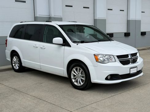 Used 2018 Dodge Grand Caravan SXT FWD image 7