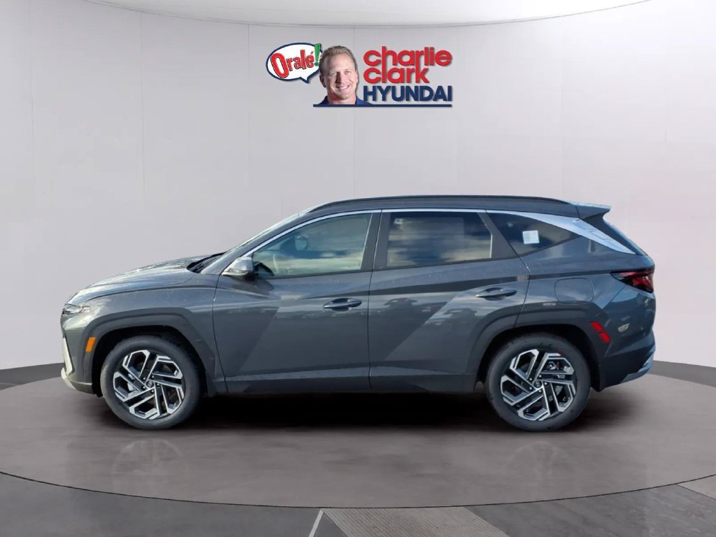 New 2026 Hyundai Tucson SEL Plus FWD image 2