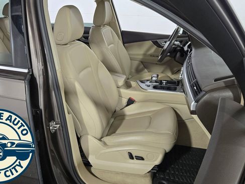 Used 2019 Audi Q7 2.0T Premium Plus w/ Premium Plus Package AWD/4WD image 38