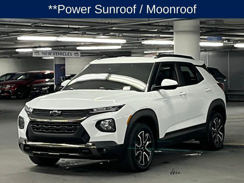 Used 2021 Chevrolet TrailBlazer ACTIV w/ Sun and Liftgate Package image 4