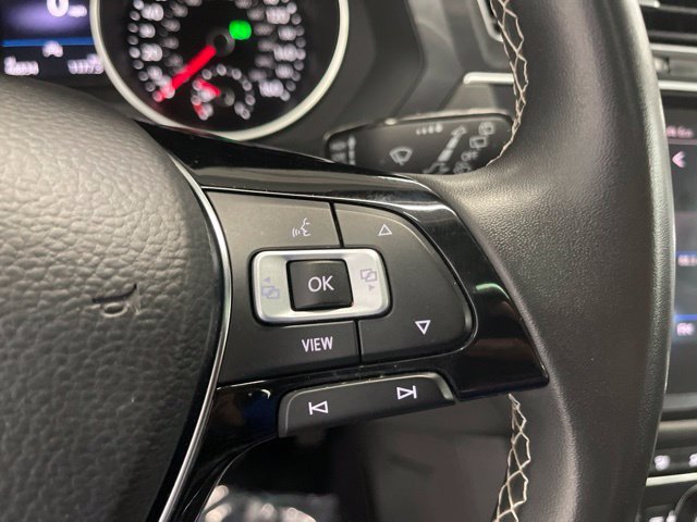 Used 2021 Volkswagen Tiguan SE w/ Panoramic Sunroof Package AWD/4WD image 18