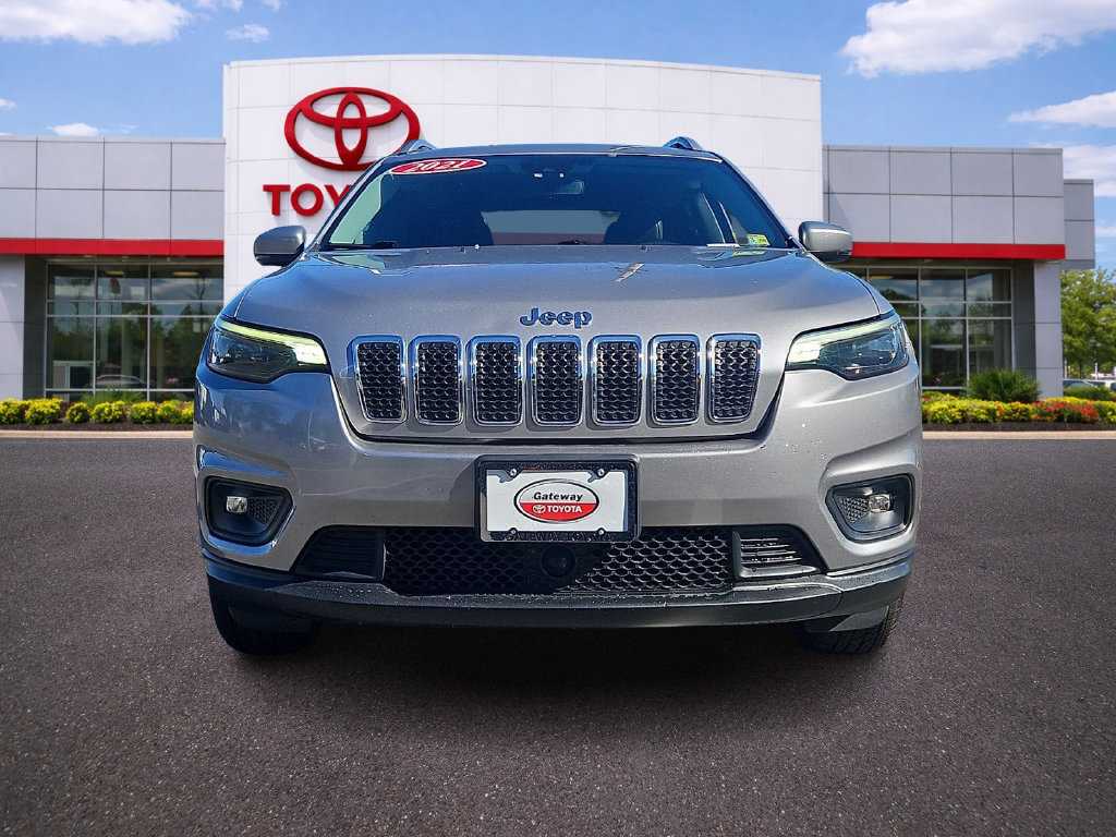 Used 2021 Jeep Cherokee Latitude Lux AWD/4WD image 2
