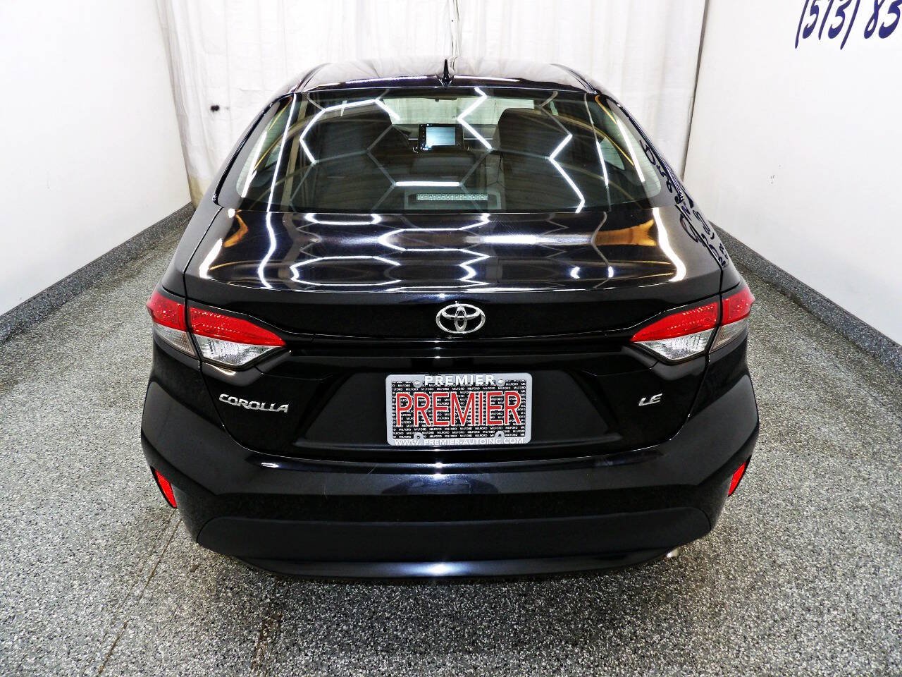 Used 2021 Toyota Corolla LE FWD image 5