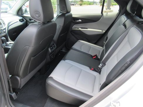 Used 2020 Chevrolet Equinox Premier FWD image 32