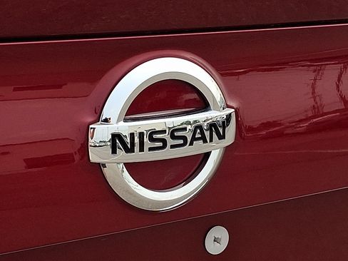 Used 2022 Nissan Rogue Sport SL AWD/4WD image 32