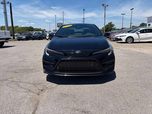 Used 2026 Toyota Corolla SE FWD image 2