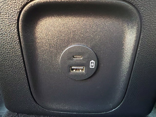 Used 2022 Ford Escape SE w/ Cold Weather Package FWD image 19