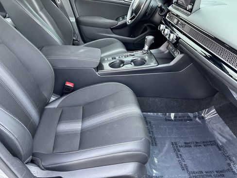 Used 2025 Honda Civic Sport image 29